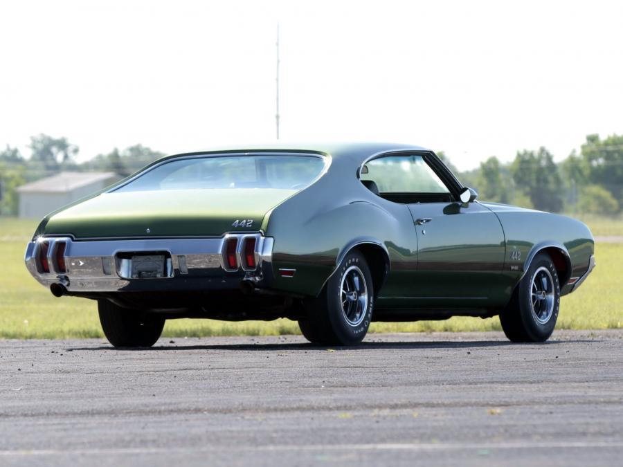  Oldsmobile 442 W-30 Holiday Coupe 1970 года  (фото 5 из 26)